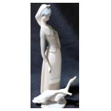 706 - Lladro "Woman w/ Geese Figure" 10 7/8" Tall