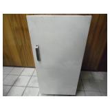 Working Montgomery Ward Upright Freezer - current bid $25