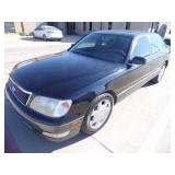 1999 Lexus LS 400 - Runs - current bid $675