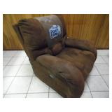 Working Catnapper Power Reclining Chair - current bid $10