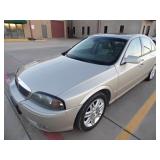 2004 Lincoln LS - Runs - current bid $800