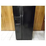 Working GE Side by Side Refrigerator - current bid $75