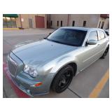 2006 Chrysler 300 Touring Edition 3.5L - Runs - current bid $1500