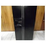 Working GE Black Side by Side Refrigerator - current bid $125