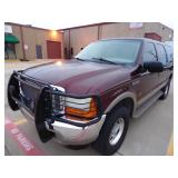 2000 Ford Excursion Limited 4x4 - Runs - current bid $1050