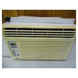 Working GE 6000 BTU/HR Window Unit - current bid $35