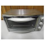 Working Oster Table Top Oven - current bid $10
