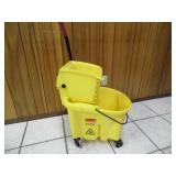 Rubbermaid 7 Gallon Mop Bucket - current bid $10
