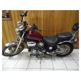 1984 Yamaha Virago 1000cc Classic Motorcycle - current bid $550