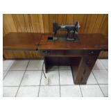 Working Vintage White Rotary Sewing Machine - current bid $10