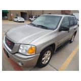 2002 GMC Envoy 4x4 - Runs - current bid $800