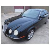 2006 JAGUAR S-TYPE 4.2 - Runs - Current bid $750