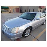 2006 CADILLAC DTS - Runs - Current bid $1600