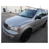 2004 Kia Sorento EX - Runs - current bid $600