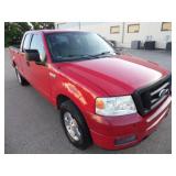 2005 Ford F150 STX Truck - Runs - current bid $1350