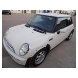 2005 Mini Cooper - Runs - current bid $1050