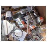 Pallet of Light & Ceiling Fixtures - current bid $10