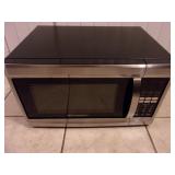 Working Emerson Microwave - current bid $10