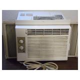 Working GE Window Unit Air Conditioner - current bid $25