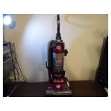 Working Hoover Windtunnel Cyclonic Vacuum - current bid $10