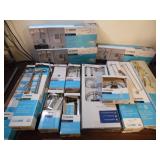 (15) Moen Towel Racks & Fixtures - current bid $25