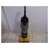Working Eureka Airspeed Bagless Vacuum - current bid $0