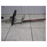 Working IDC 18 inch Hedge Trimmer - current bid $0