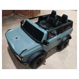 2021 Ford Bronco Kids Trax Ride On current bid $40