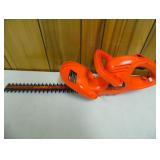 Working Black and Decker Edger