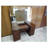 Antique 1920s Vanity Dresser