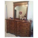 Dresser w/ MIrror