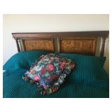 Queen bed set/headboard
