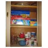 lots of kitchen wares