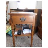 Ethan Allen Lamp Table