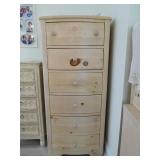 Stanley Lingerie Chest