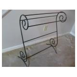 Iron quilt rack