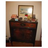 Beautiful Mahogany Chest