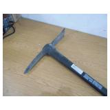 Husky 2.5 lb. Pick Mattock
