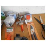 ASSORTED LAWN CARE TOOL LOT