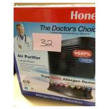 HONEYWELL True HEPA 310 sq. ft. Allergen Remover Air Purifier in good conditions
