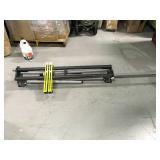 Ryobi Miter Saw Stand used in good conditions missing one extention braket