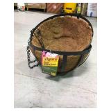 Vigoro 12 in. Metal English Hanging Basket in good conditions