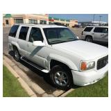 2000 Cadillac Escalade AWD