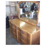 Vintage Bassett 6 Drawer Dresser with Mirror