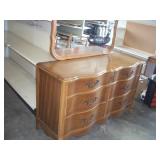Vintage Bassett 6 Drawer Dresser with Mirror