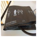 WOW RETAILS USED $900 For Your Home Or Clinic Mobile Datascope Accutorr Plus Patient Monitor NIBP, SPO2 Includes: Finger Probe, Hose and Adult Cuff - Excellent Working Condition!