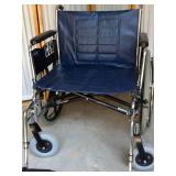 Retails New $1500 INVACARE TRACER IV Heavy Duty Steel Gauge Bariatric Wheelchair - Excellent Condition! Collapsible - 450 lbs Capacity
