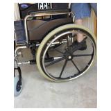 Retails New $1500 INVACARE TRACER IV Heavy Duty Steel Gauge Bariatric Wheelchair - Excellent Condition! Collapsible - 450 lbs Capacity
