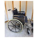 Retails New $1500 INVACARE TRACER IV Heavy Duty Steel Gauge Bariatric Wheelchair - Excellent Condition! Collapsible - 450 lbs Capacity