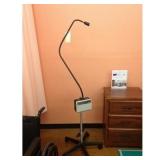 WOW RETAIL USED $600 WELCH ALLYN PORTABLE EXAM PROCEDURE OBGYN LIGHT 48830 & FOCUSABLE ADJUSTIBLE FIBEROPTIC LAMP LITE PIPE With Mobile Stand  - EXCELLENT Working CONDITION
